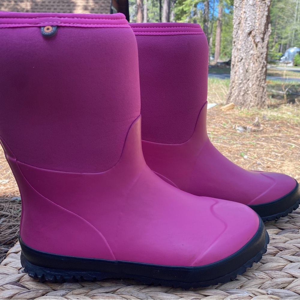 Bogs Classic Winter rated (Youth 5) girls boot